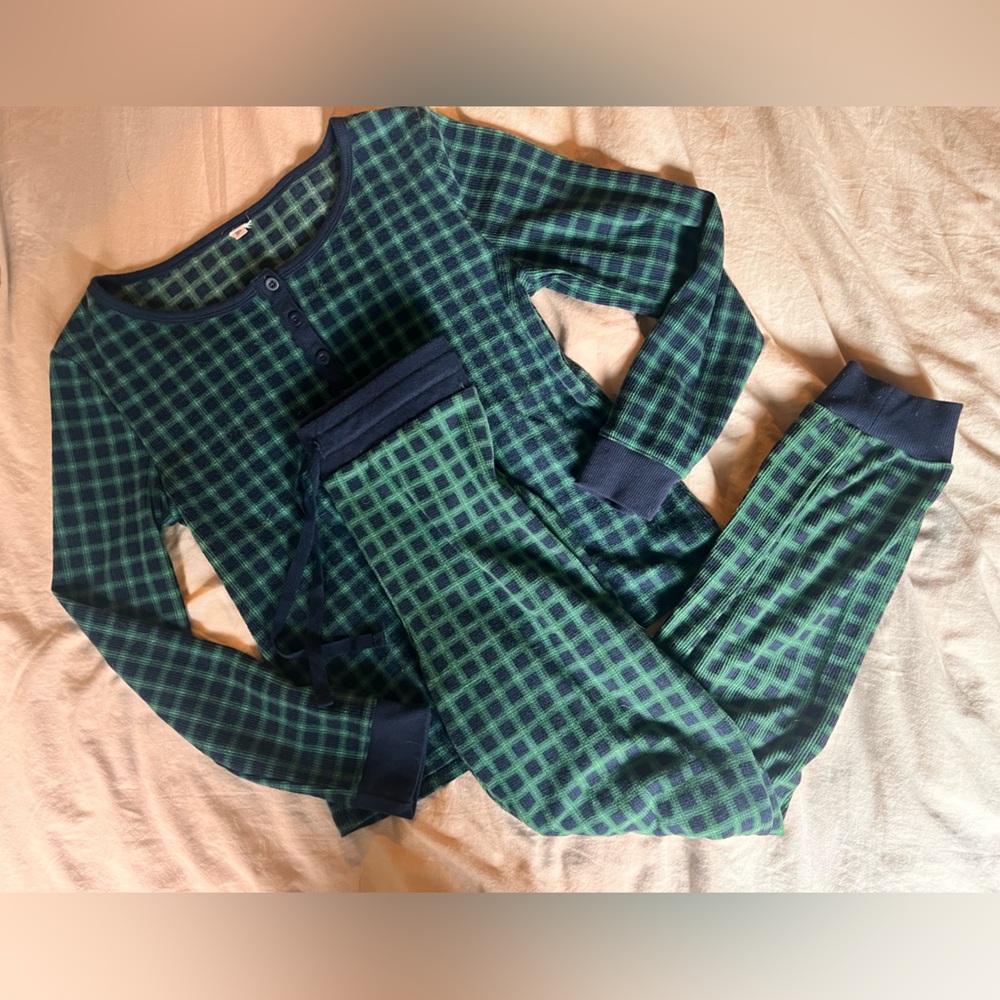 ✨Auden Women's Green and Navy Plaid Pajama Set